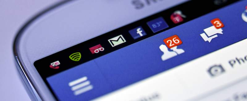 dipendenza facebook social network